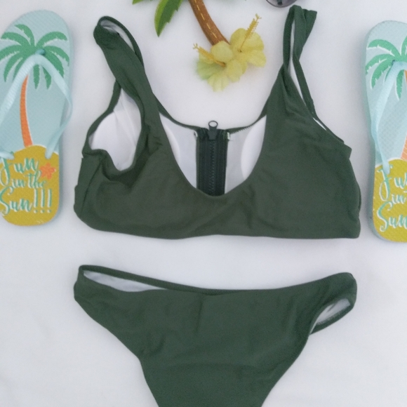 Two piece bikini with front zipper - Picture 4 of 4